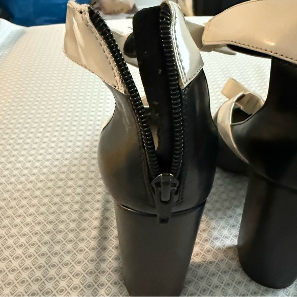 NINE WEST Dannell Mary Jane Pumps Black and Cream Bow Accents Size 7.5 - Picture 3 of 8